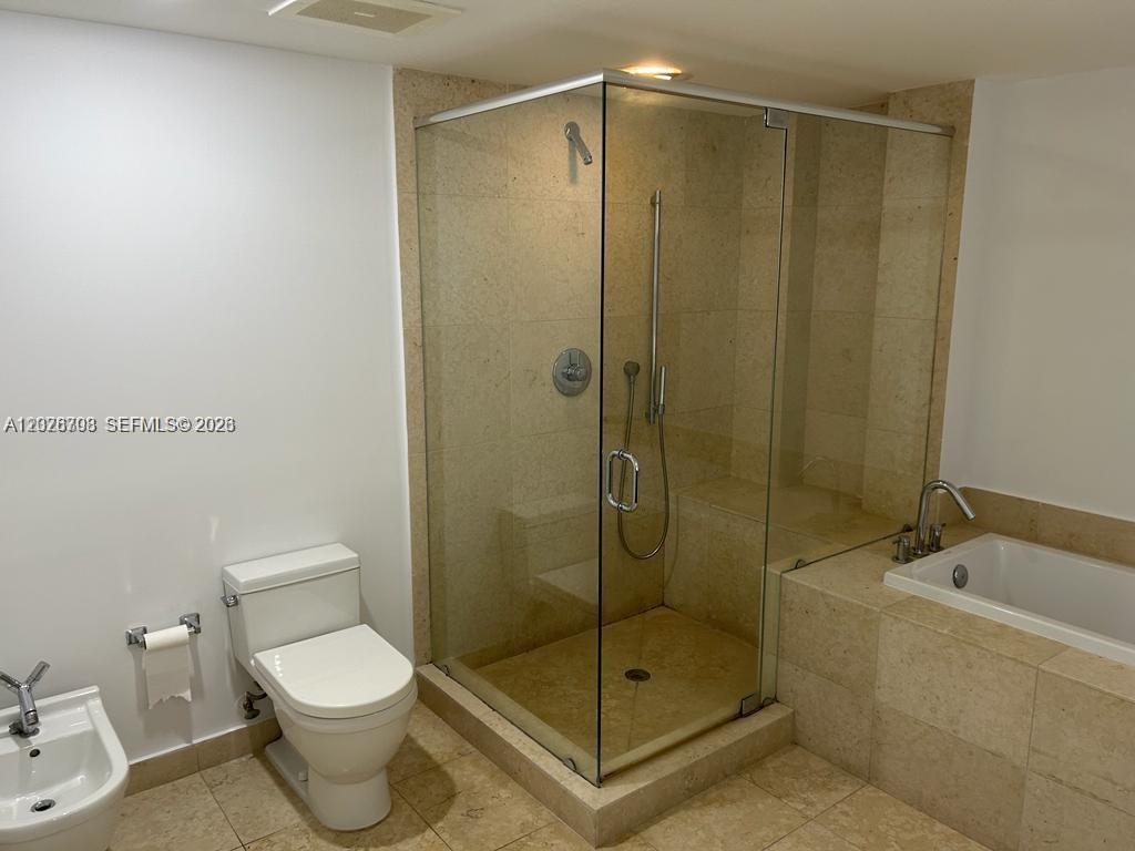 495 Brickell Ave #3203, Miami FL 33131