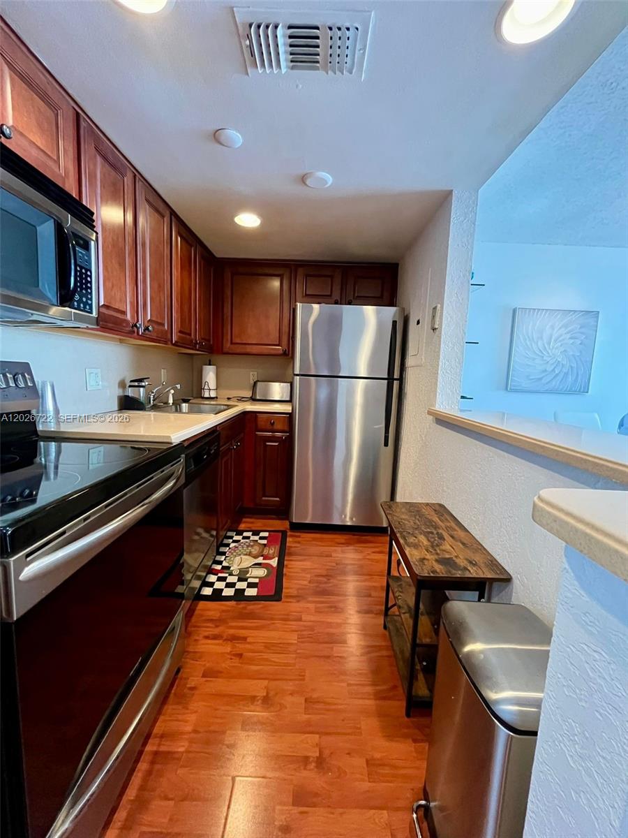 770 Claughton Island Dr #1908, Miami FL 33131