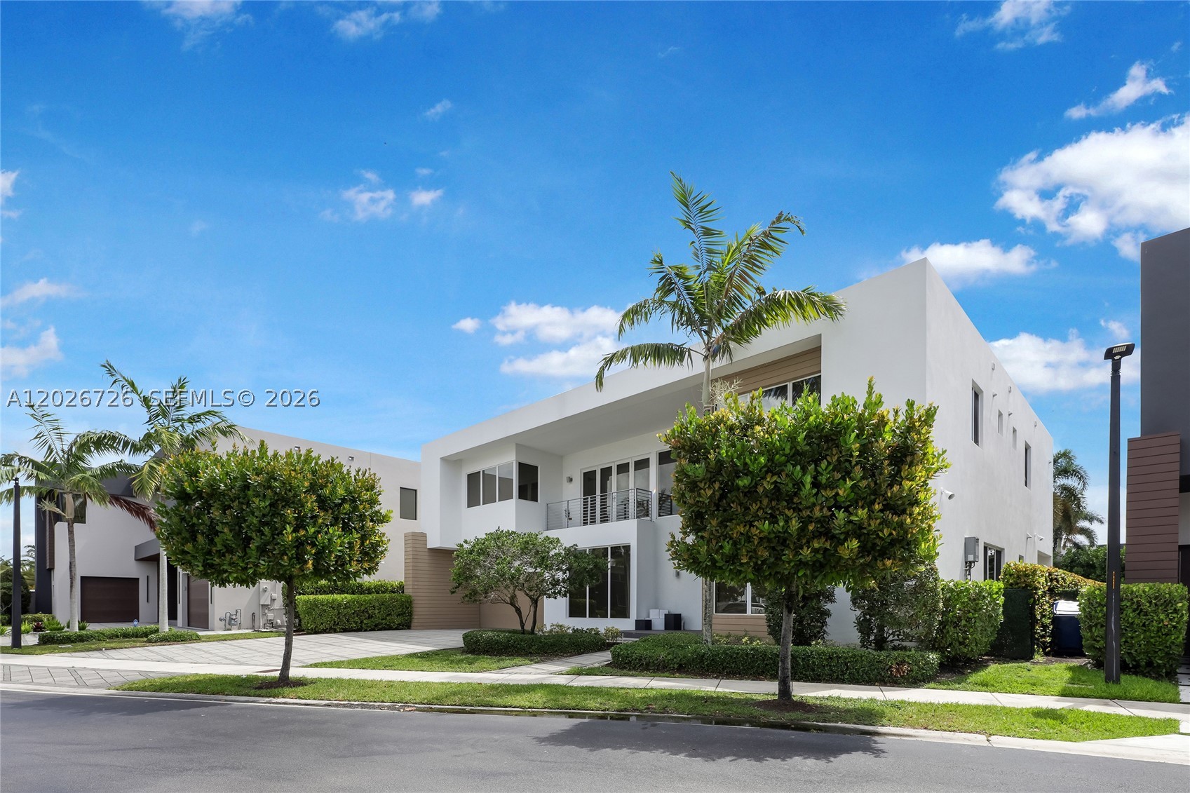 7441 NW 102nd Ct, Doral FL 33178