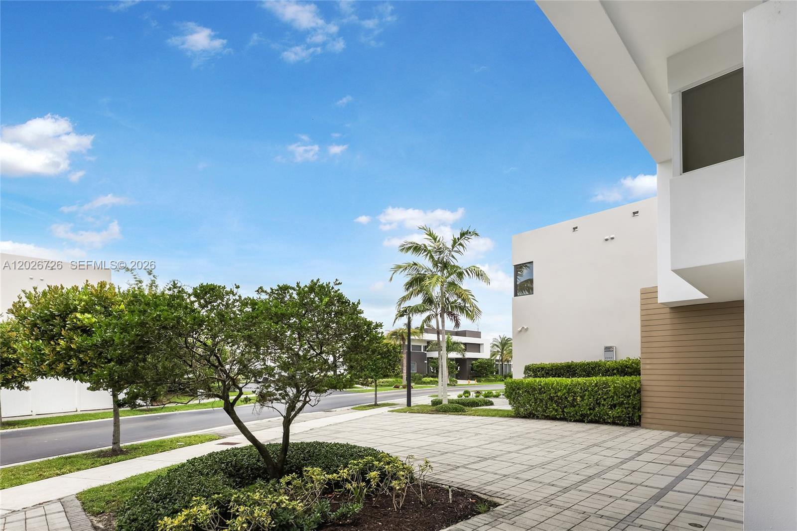 7441 NW 102nd Ct, Doral FL 33178