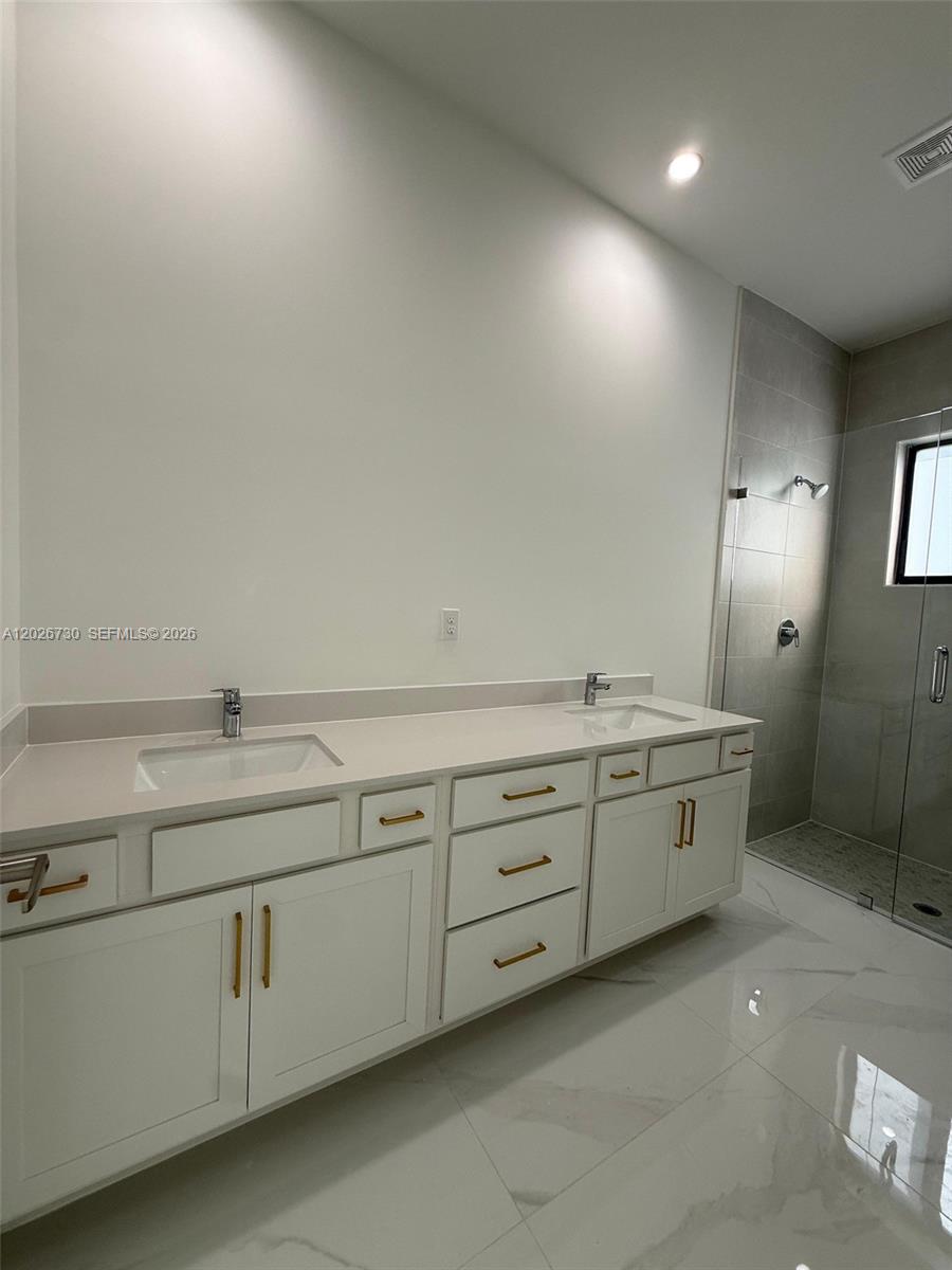 9630 SW 208th Ter, Cutler Bay FL 33189