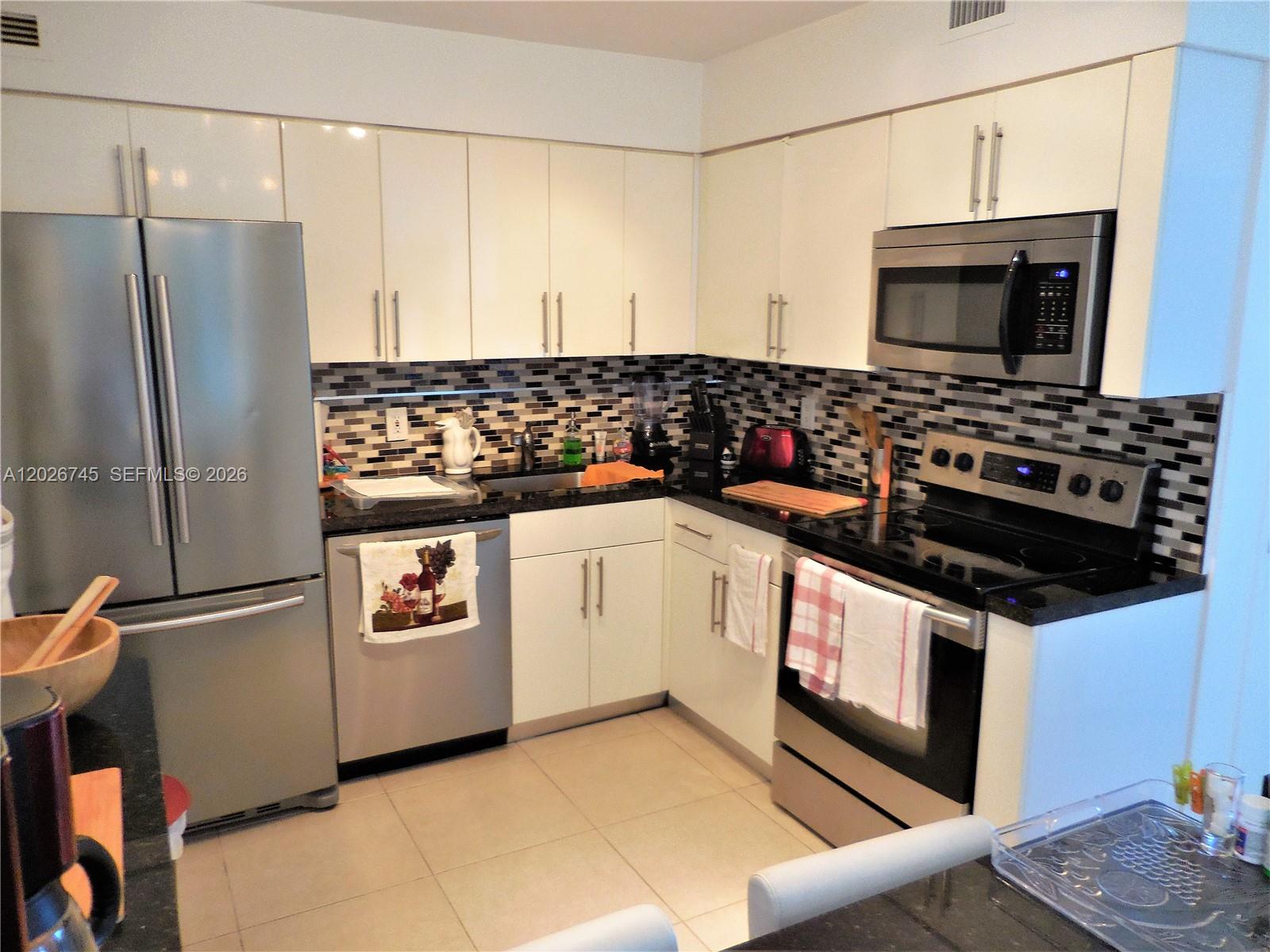 5151 Collins Ave #519, Miami Beach FL 33140