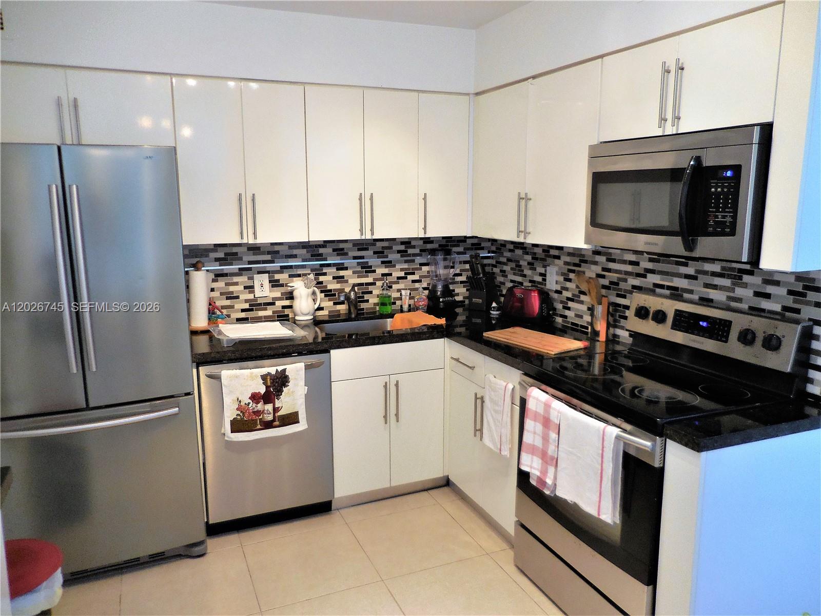 5151 Collins Ave #519, Miami Beach FL 33140
