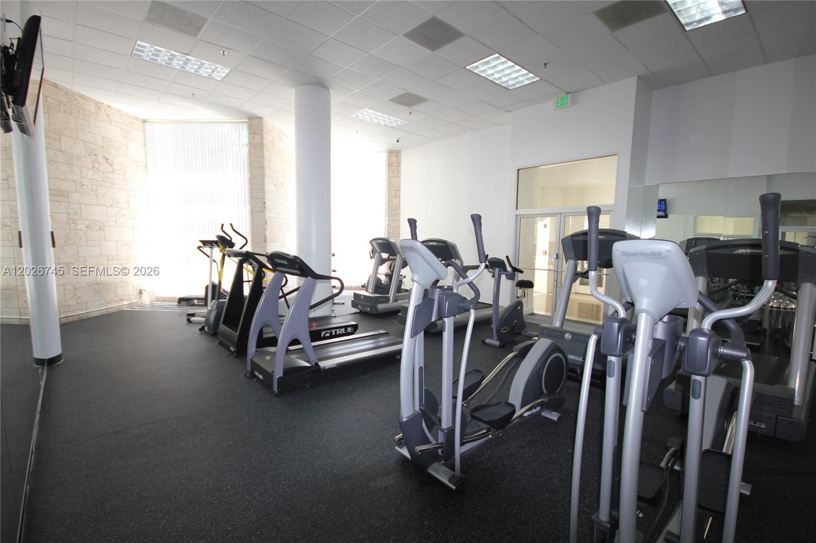 5151 Collins Ave #519, Miami Beach FL 33140