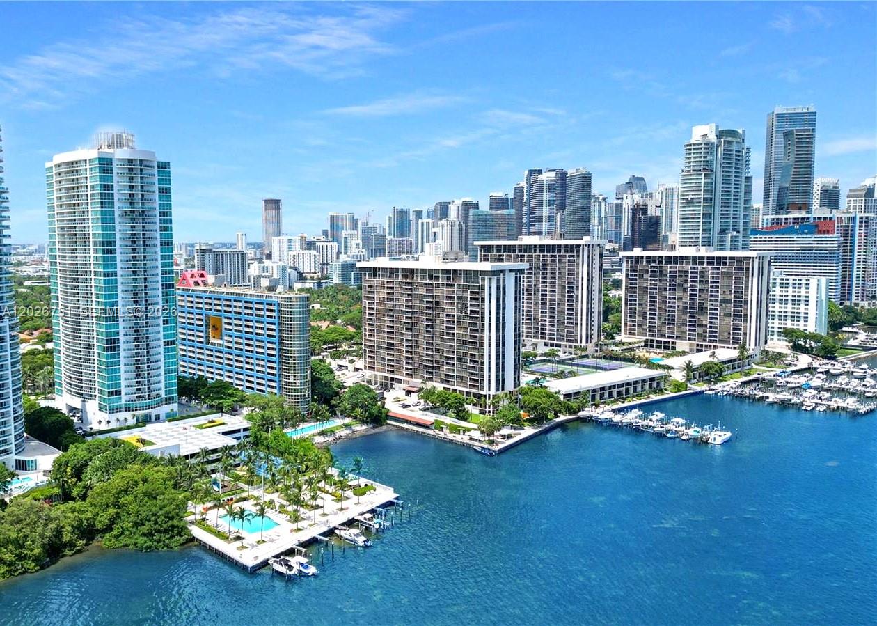 Miami FL 33129 - A12026751