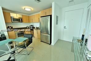 300 S Biscayne Blvd #T-2609, Miami FL 33131