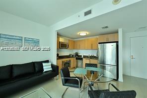 300 S Biscayne Blvd #T-2609, Miami FL 33131