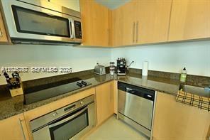 300 S Biscayne Blvd #T-2609, Miami FL 33131