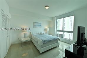 300 S Biscayne Blvd #T-2609, Miami FL 33131