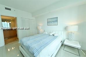 300 S Biscayne Blvd #T-2609, Miami FL 33131