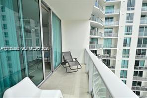300 S Biscayne Blvd #T-2609, Miami FL 33131