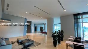 300 S Biscayne Blvd #T-2609, Miami FL 33131