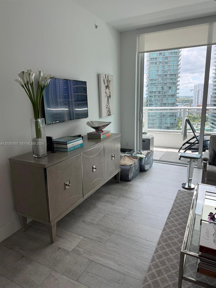 1080 Brickell Ave #1703, Miami FL 33131