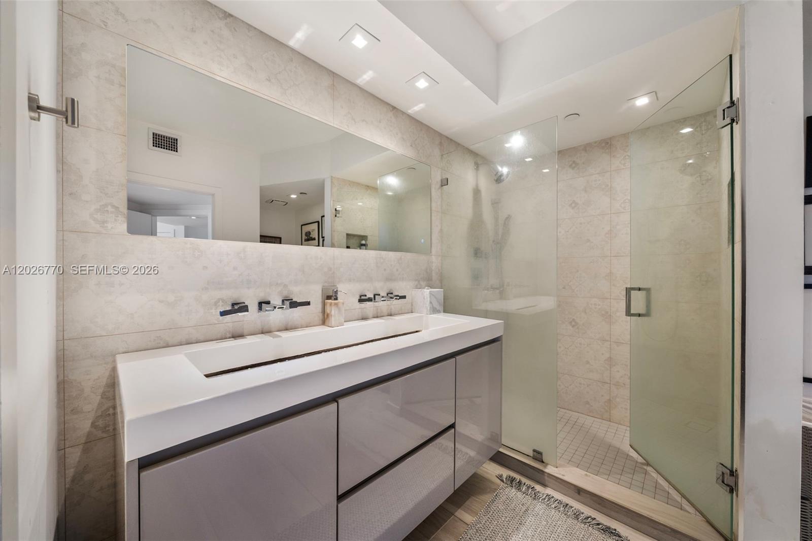 1330 West Ave #2414, Miami Beach FL 33139