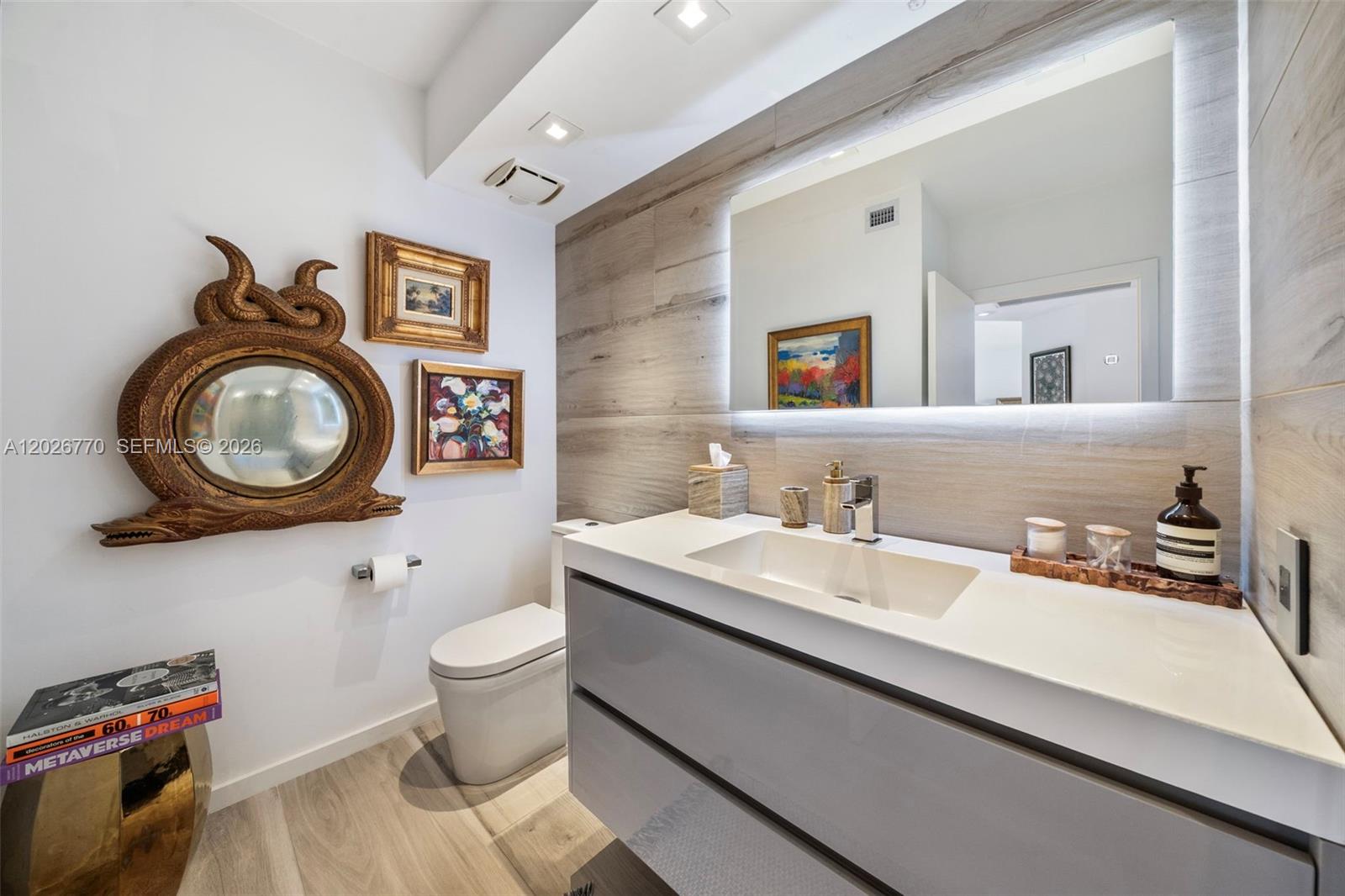 1330 West Ave #2414, Miami Beach FL 33139