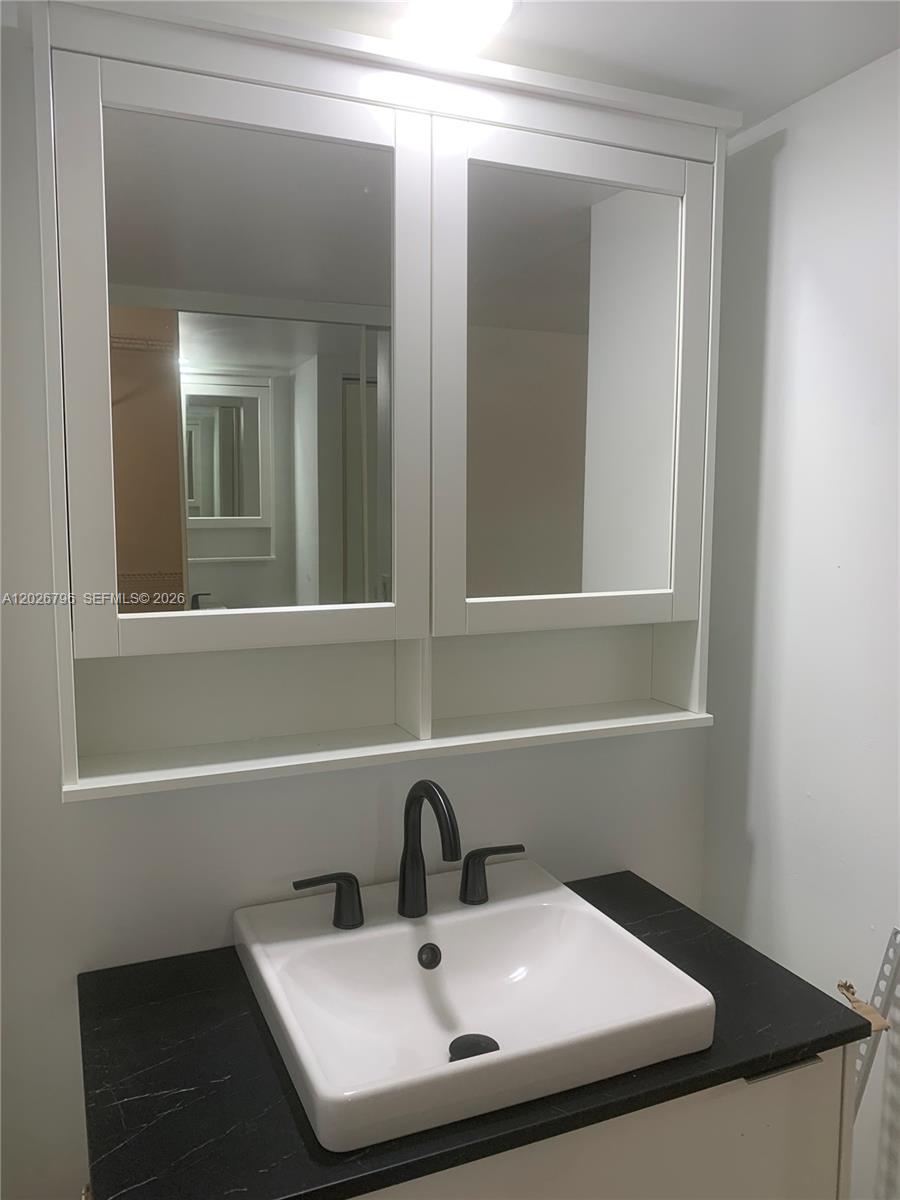 1705 Whitehall Dr #304, Davie FL 33324