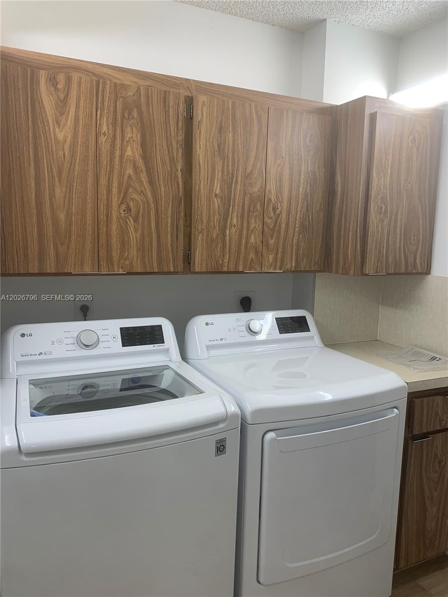1705 Whitehall Dr #304, Davie FL 33324