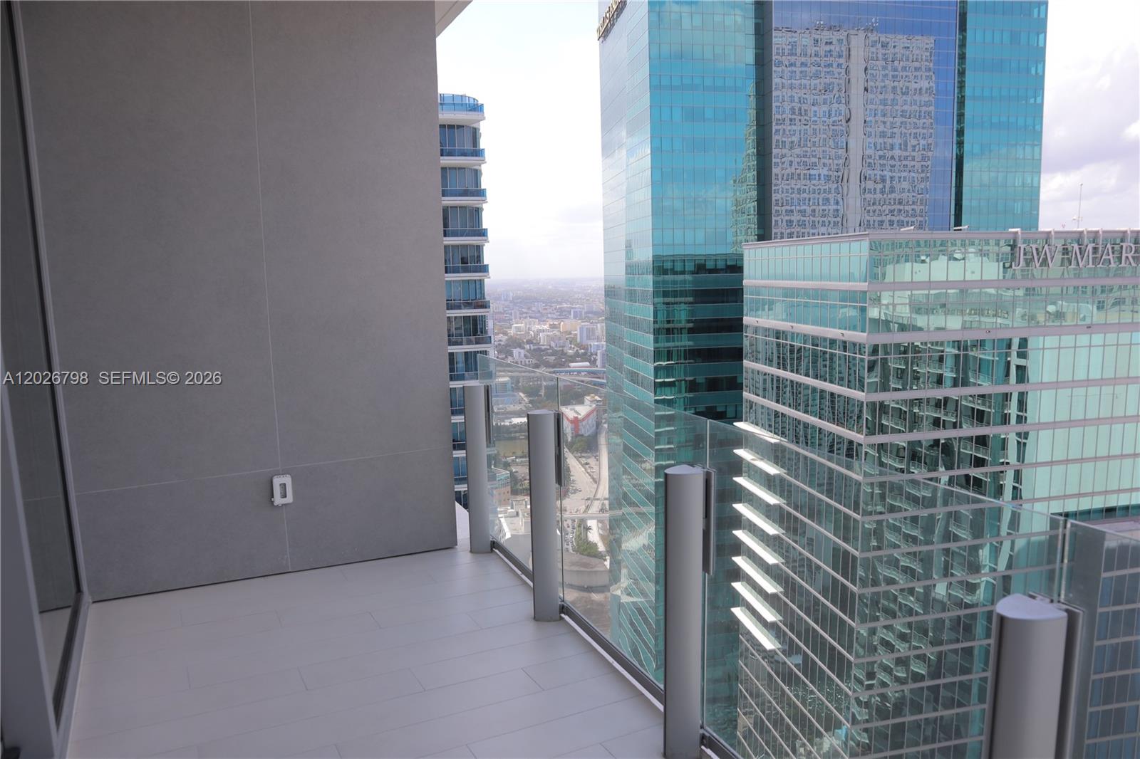 300 Biscayne Blvd Way #4609, Miami FL 33131