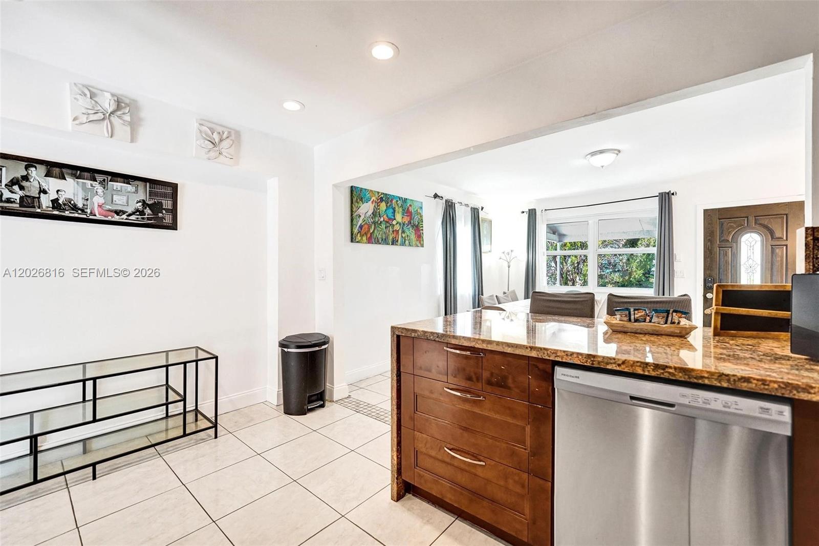 712 SW 7th terr, Hallandale Beach FL 33009