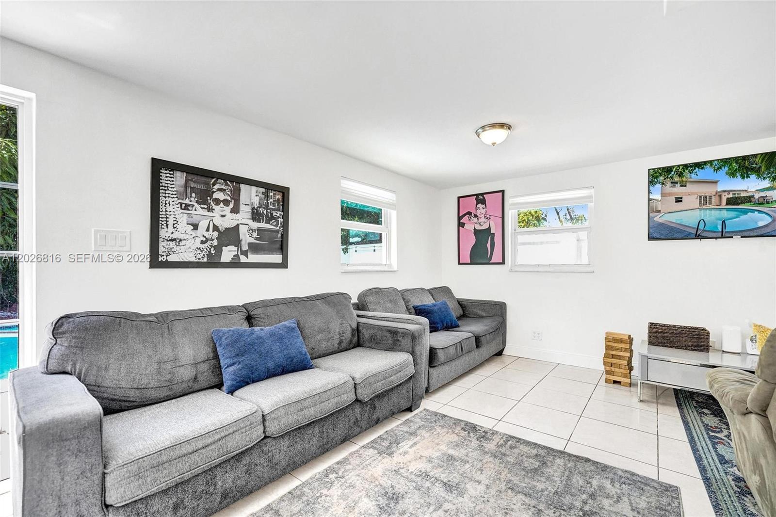 712 SW 7th terr, Hallandale Beach FL 33009