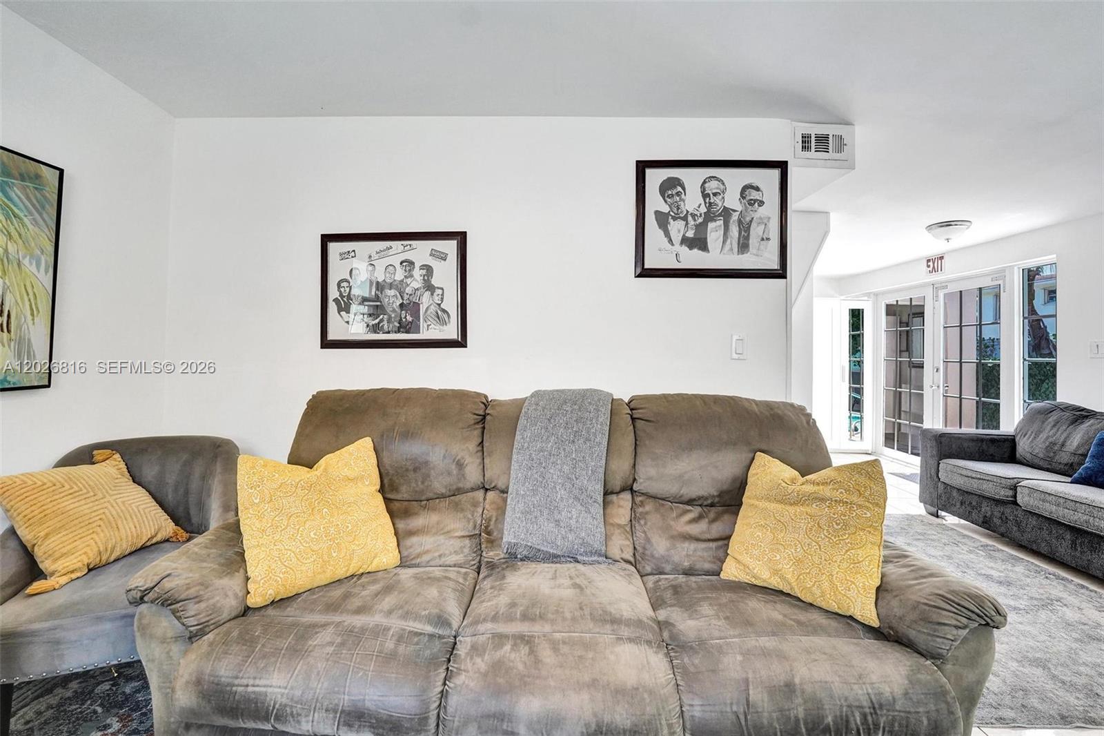 712 SW 7th terr, Hallandale Beach FL 33009