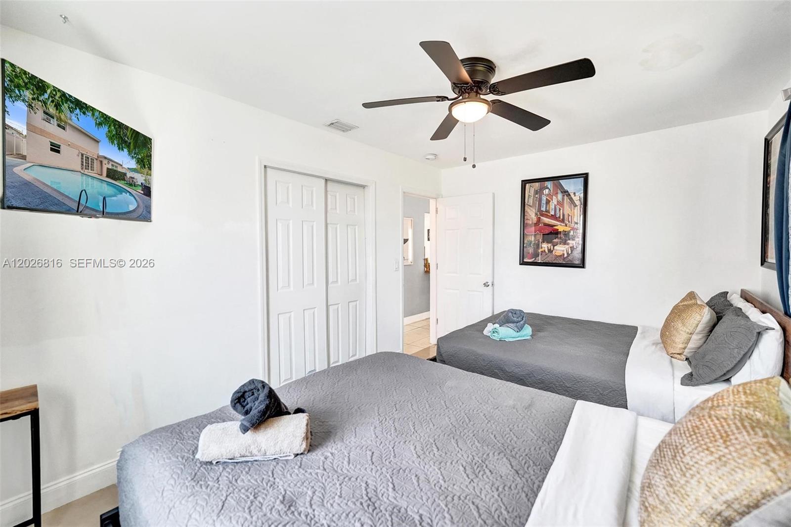 712 SW 7th terr, Hallandale Beach FL 33009