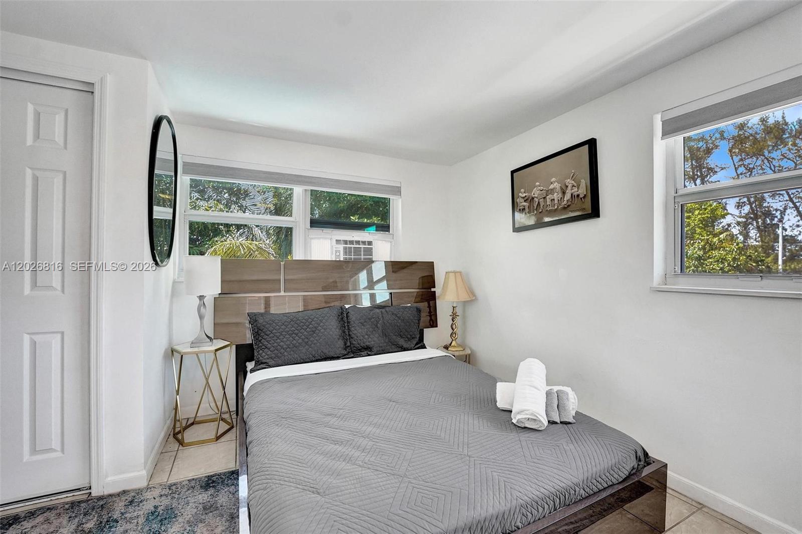 712 SW 7th terr, Hallandale Beach FL 33009