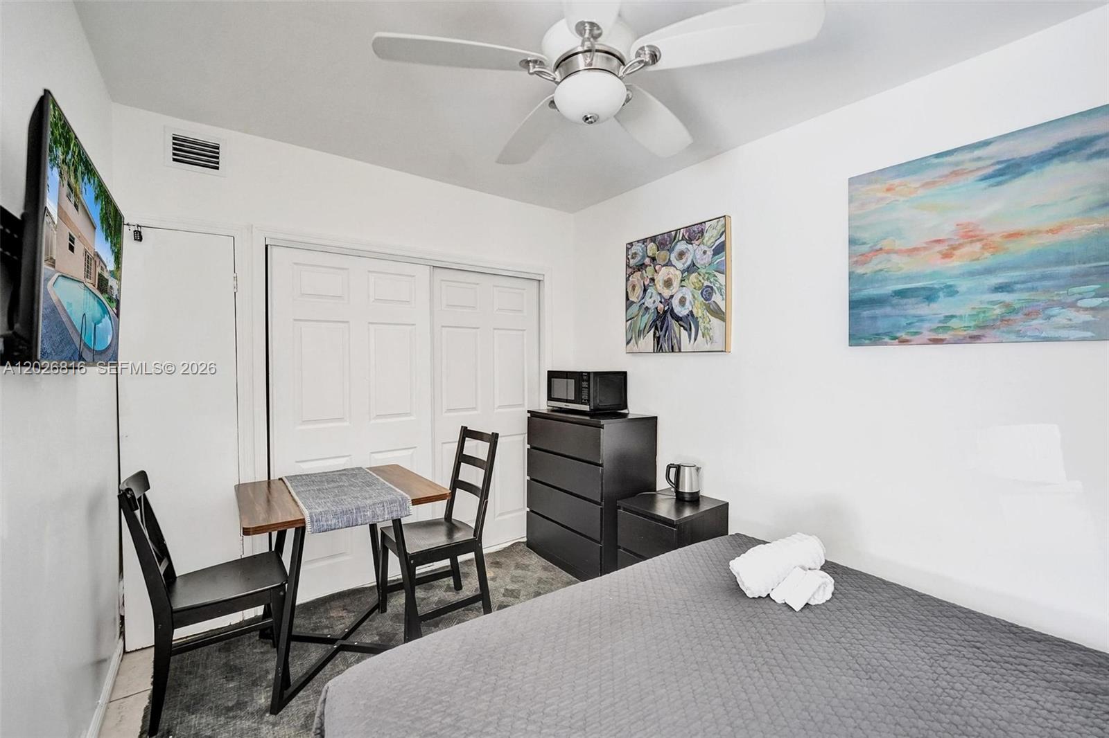 712 SW 7th terr, Hallandale Beach FL 33009