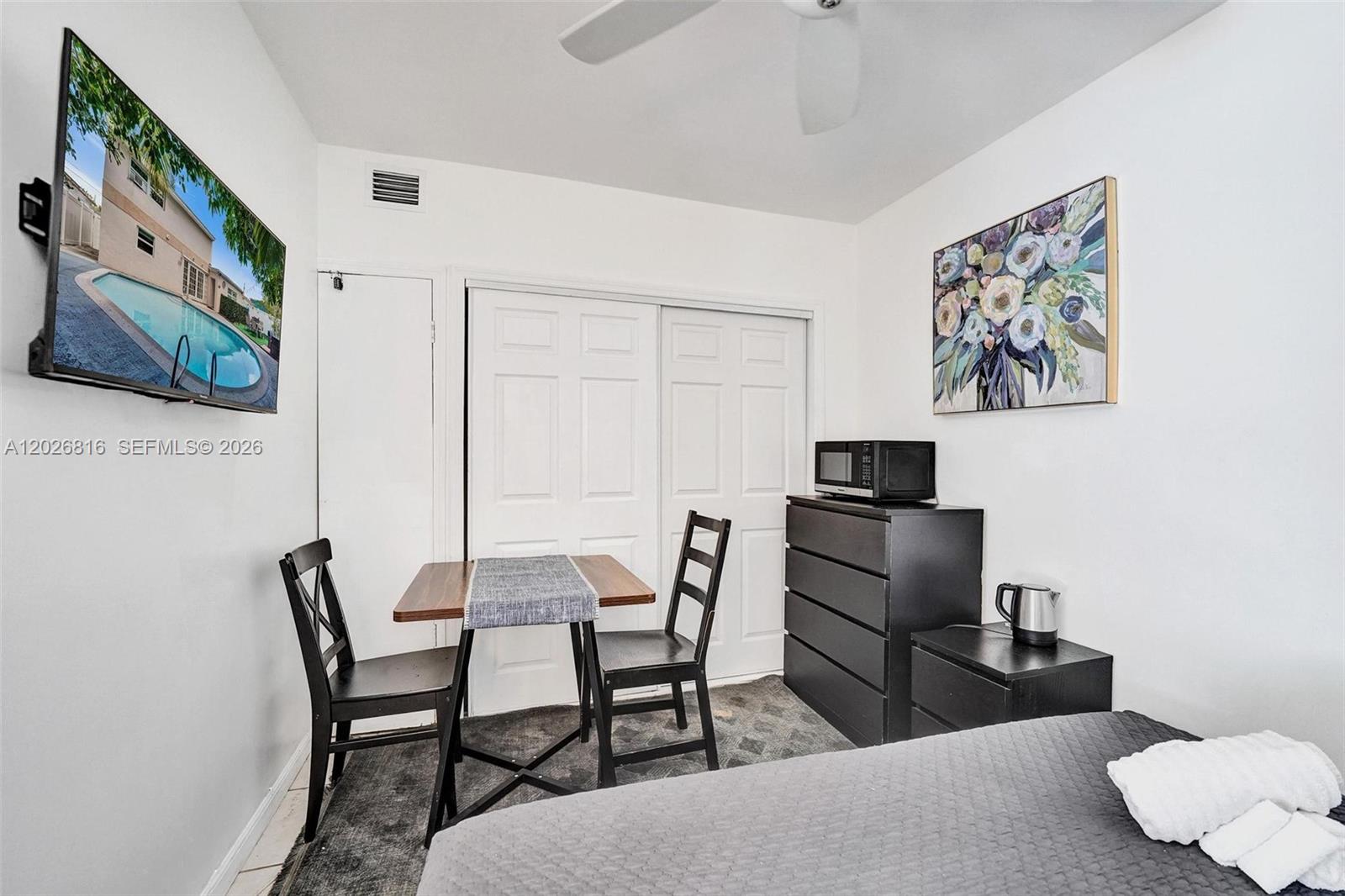 712 SW 7th terr, Hallandale Beach FL 33009
