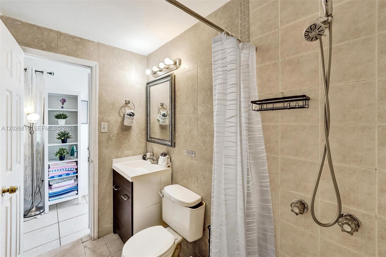 712 SW 7th terr, Hallandale Beach FL 33009