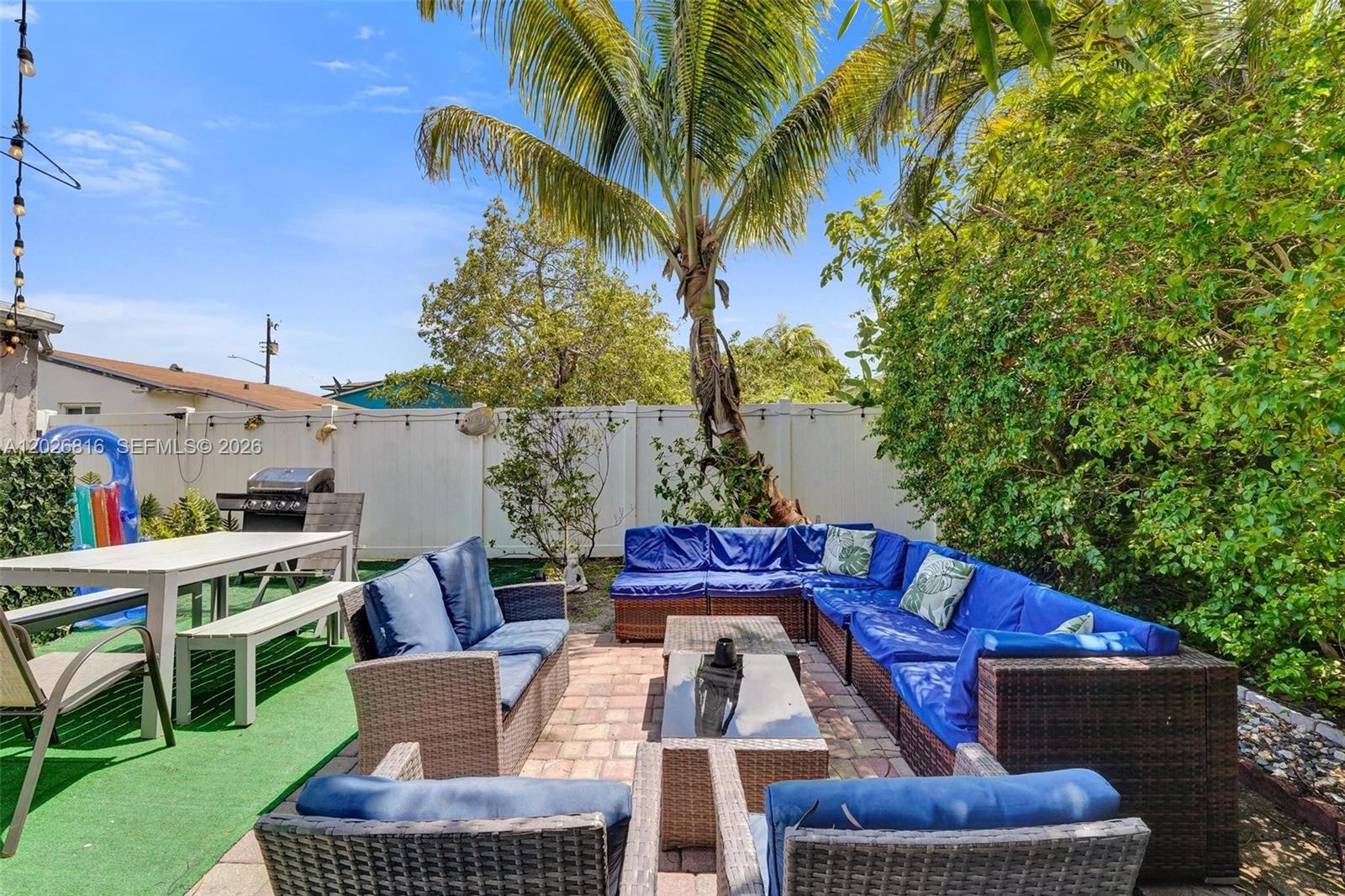 712 SW 7th terr, Hallandale Beach FL 33009