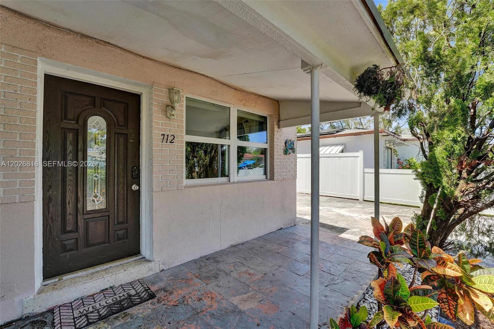 712 SW 7th terr, Hallandale Beach FL 33009