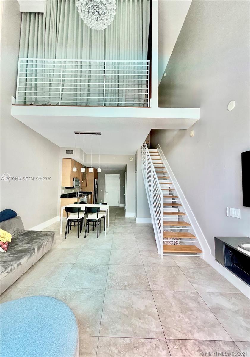 60 SW 13th St #2002, Miami FL 33130