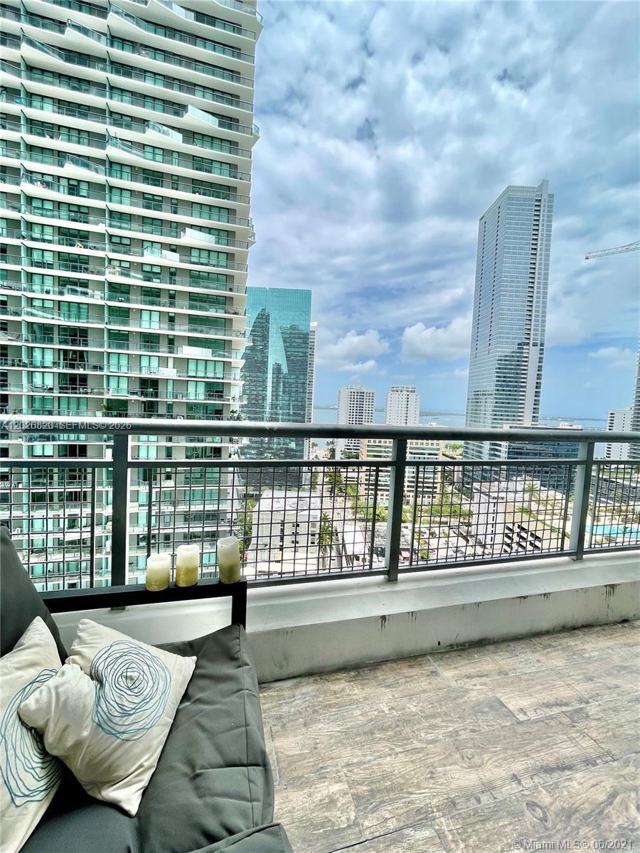 60 SW 13th St #2002, Miami FL 33130