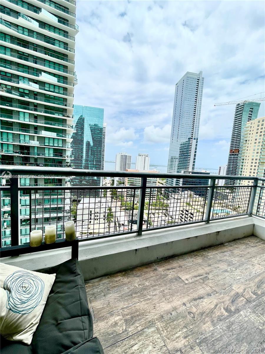 60 SW 13th St #2002, Miami FL 33130