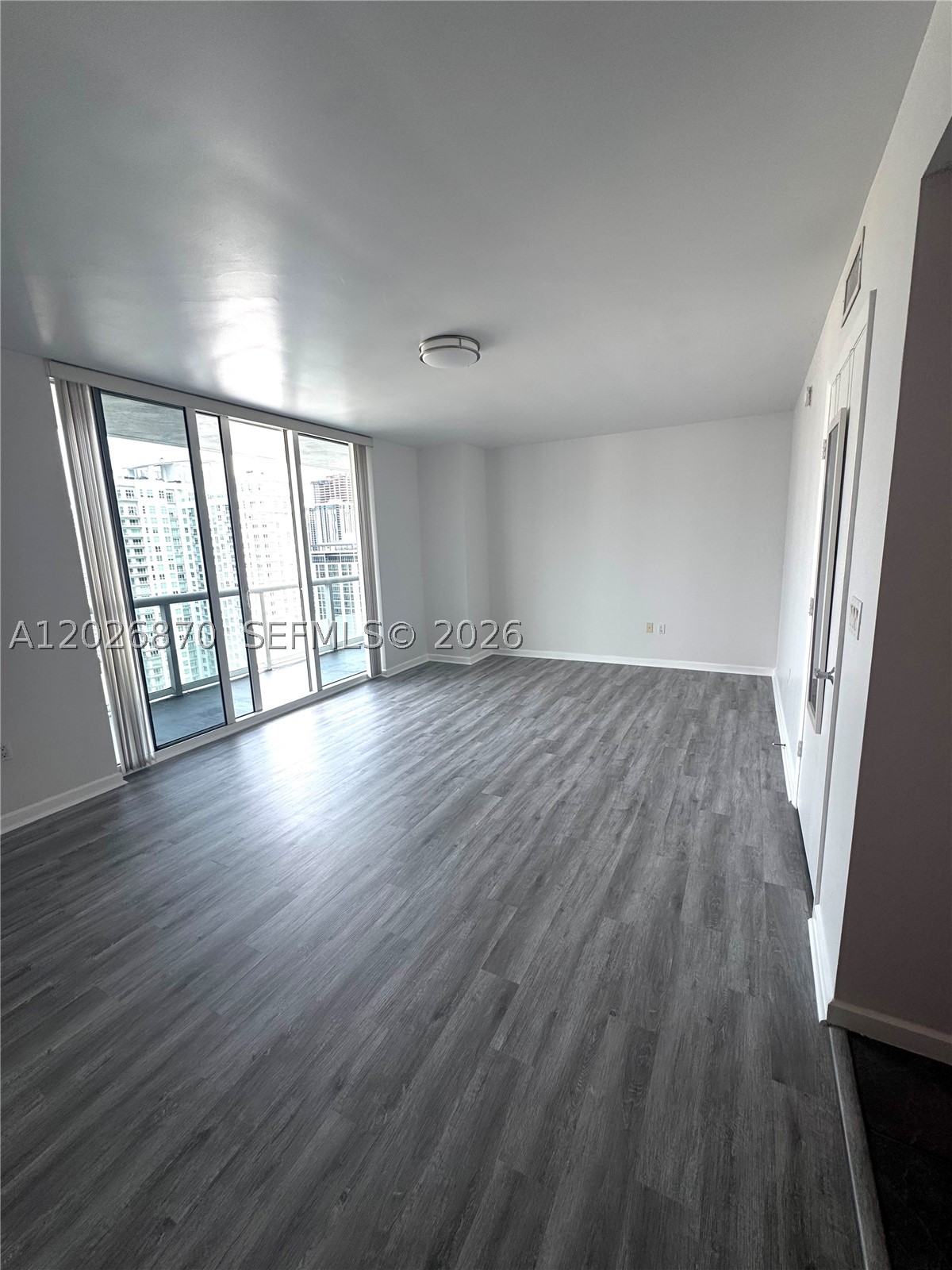 50 Biscayne Blvd #3303, Miami FL 33132