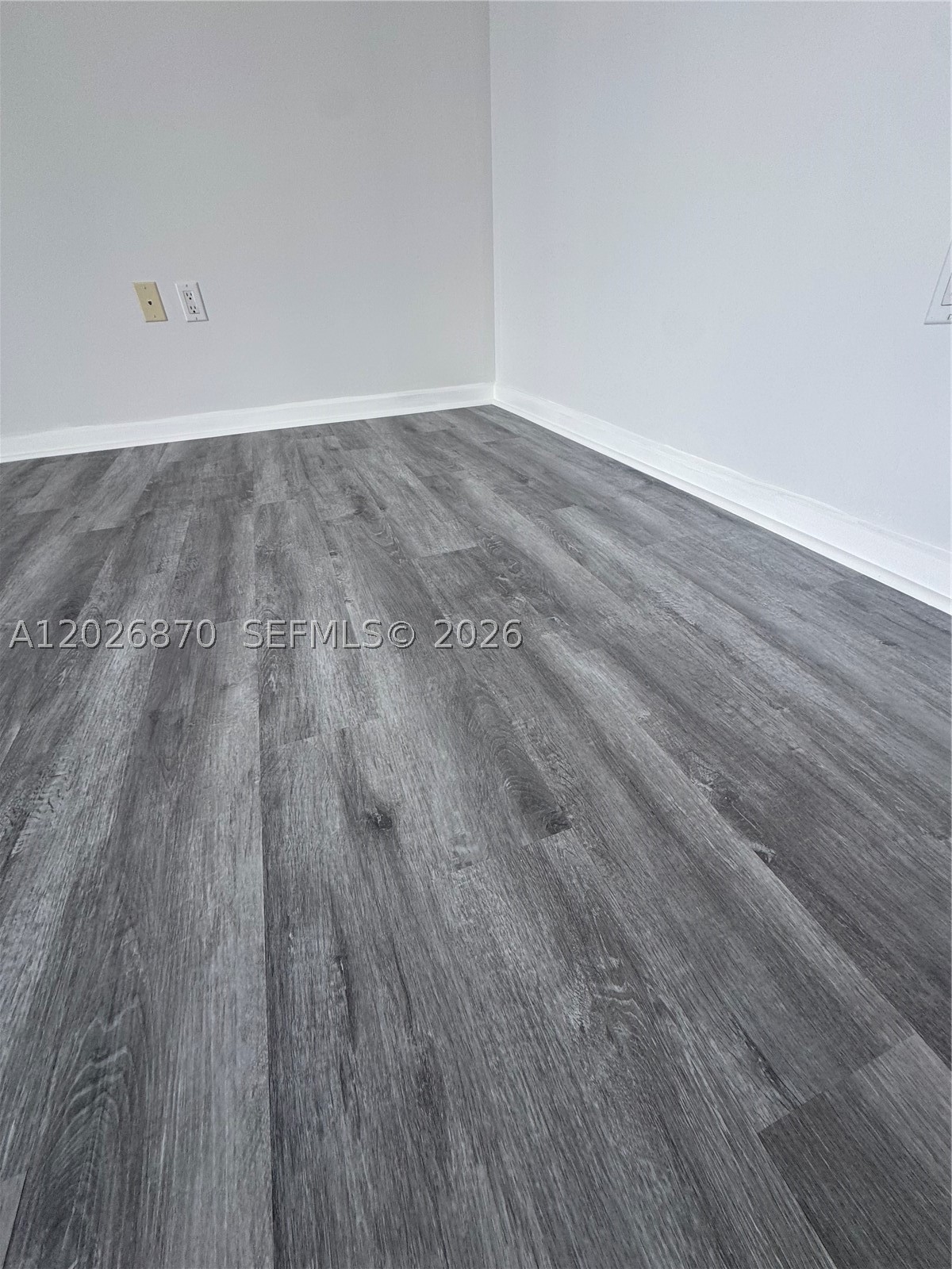 50 Biscayne Blvd #3303, Miami FL 33132