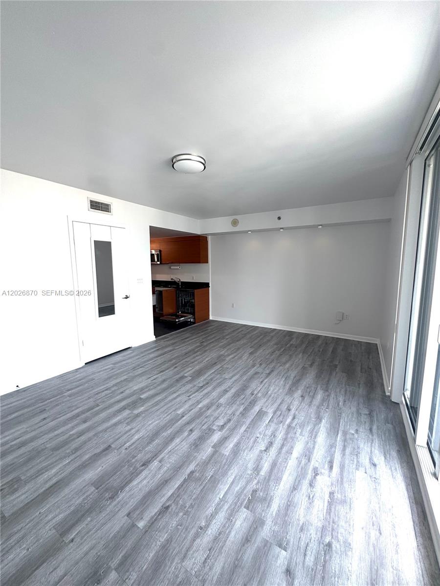 50 Biscayne Blvd #3303, Miami FL 33132