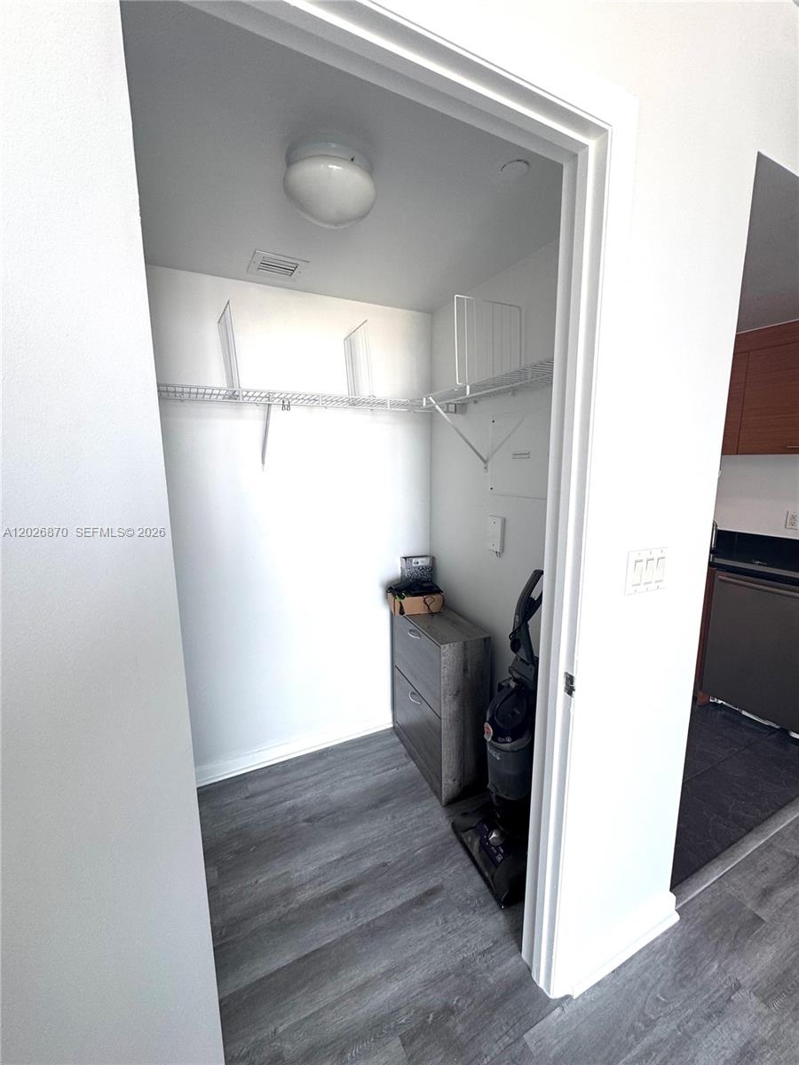50 Biscayne Blvd #3303, Miami FL 33132