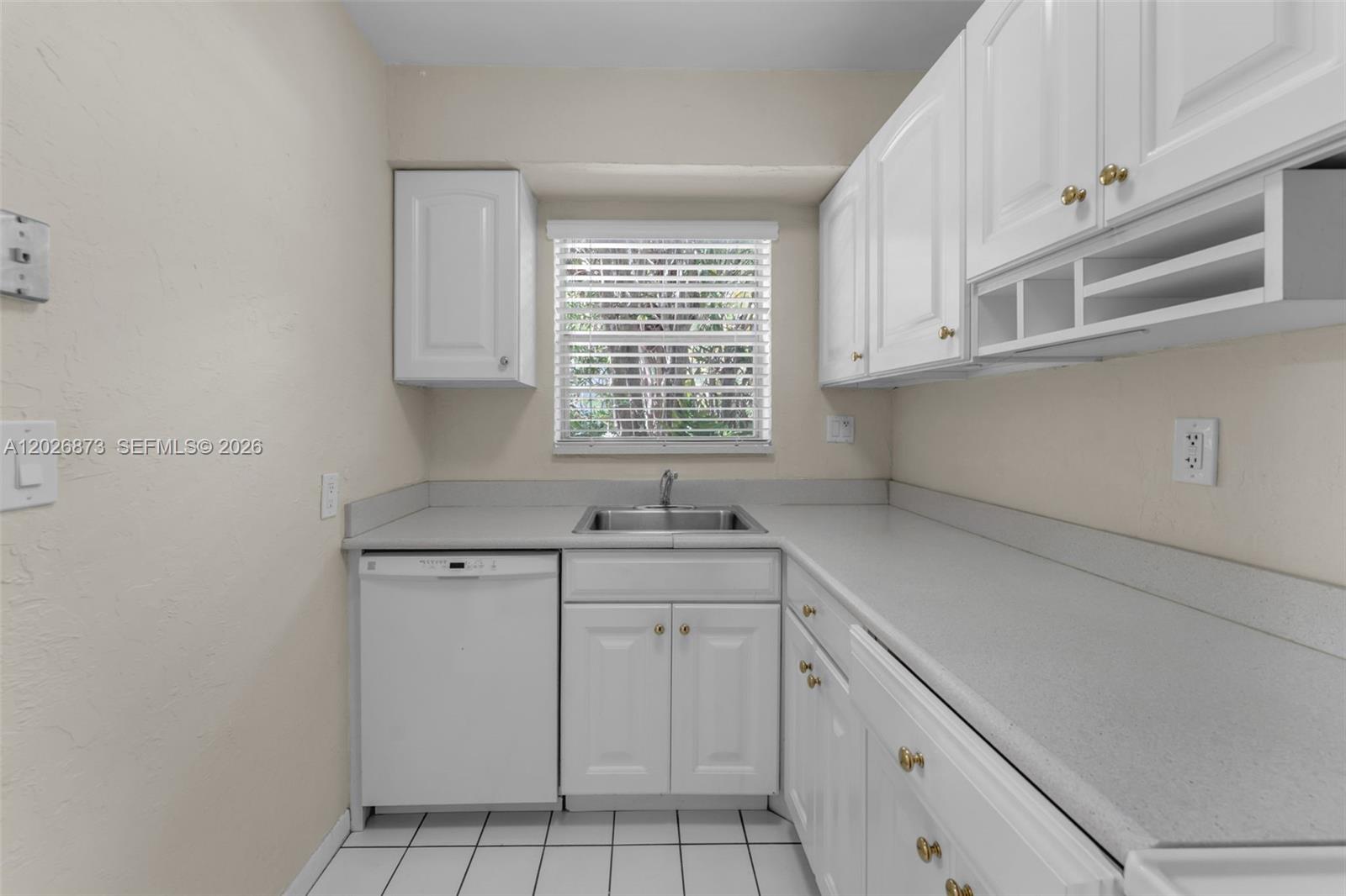 5590 SW 78th St #133B, Miami FL 33143