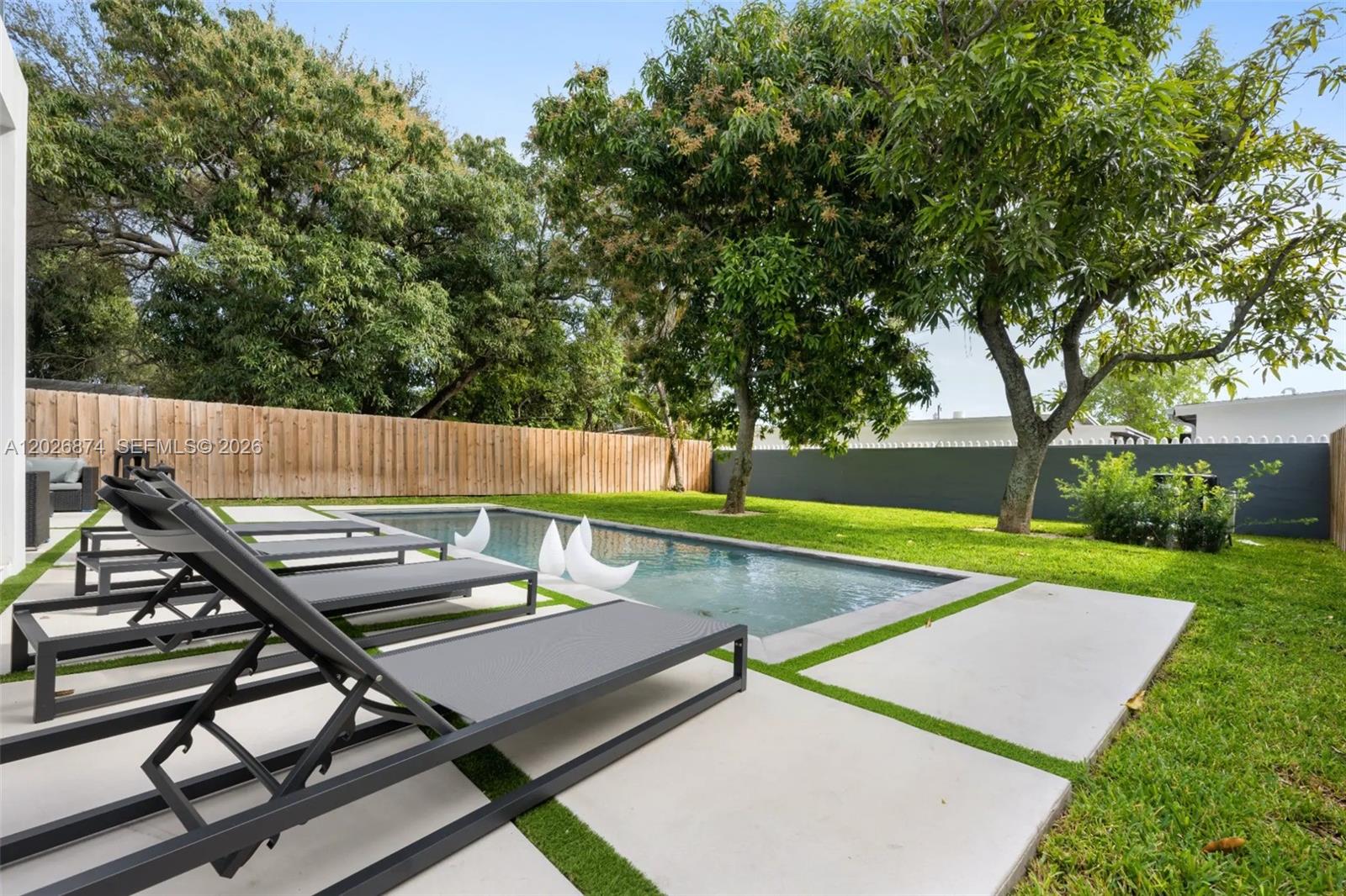 80 NW 45th St, Miami FL 33127