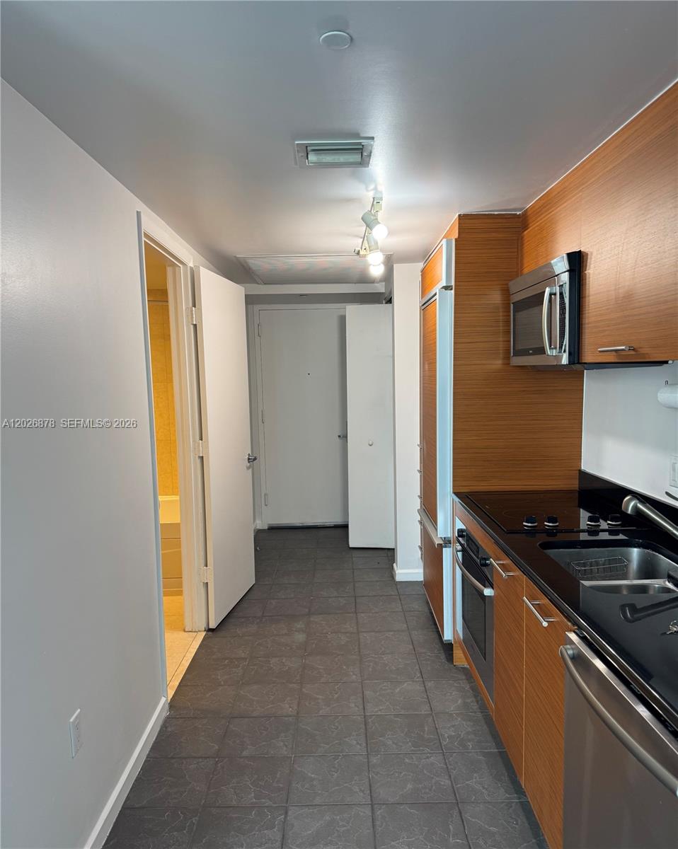 50 Biscayne Blvd #3303, Miami FL 33132