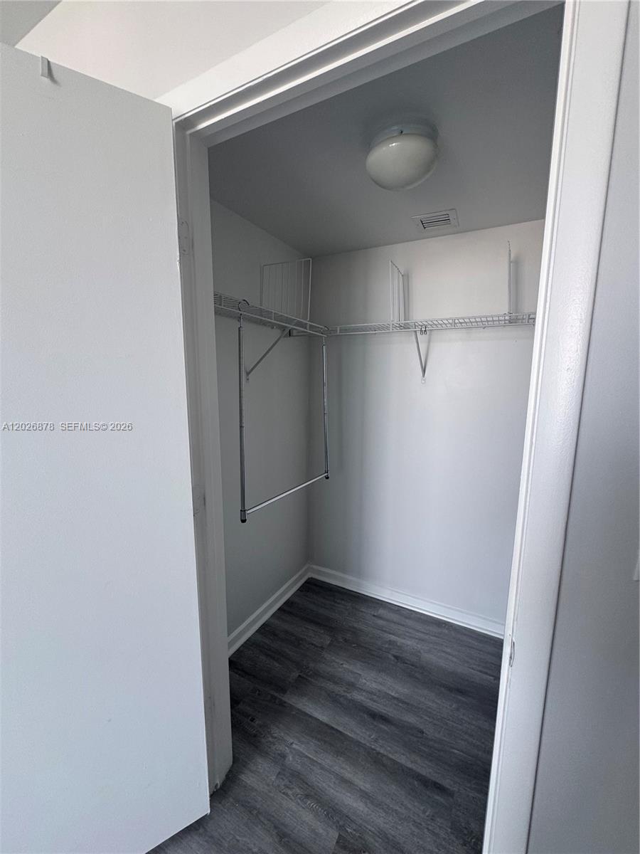 50 Biscayne Blvd #3303, Miami FL 33132