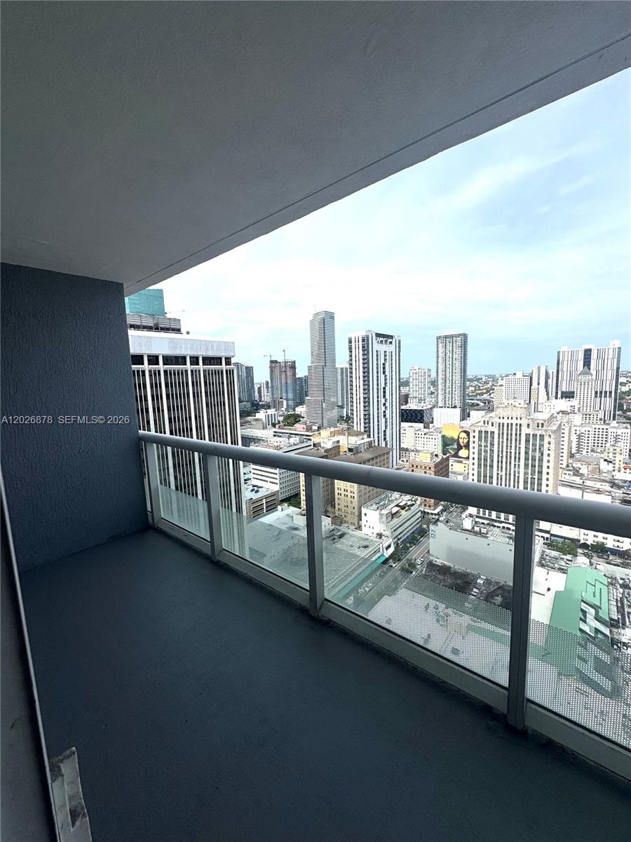 50 Biscayne Blvd #3303, Miami FL 33132