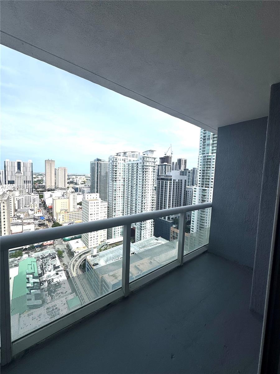 50 Biscayne Blvd #3303, Miami FL 33132