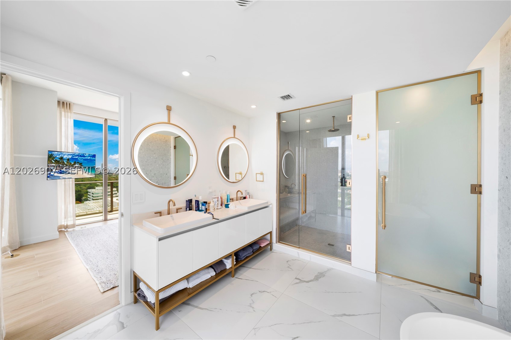 2678 Tigertail Ave #1702, Miami FL 33133