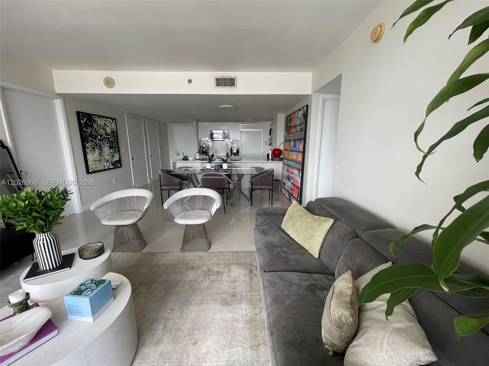50 Biscayne Blvd #3411, Miami FL 33132