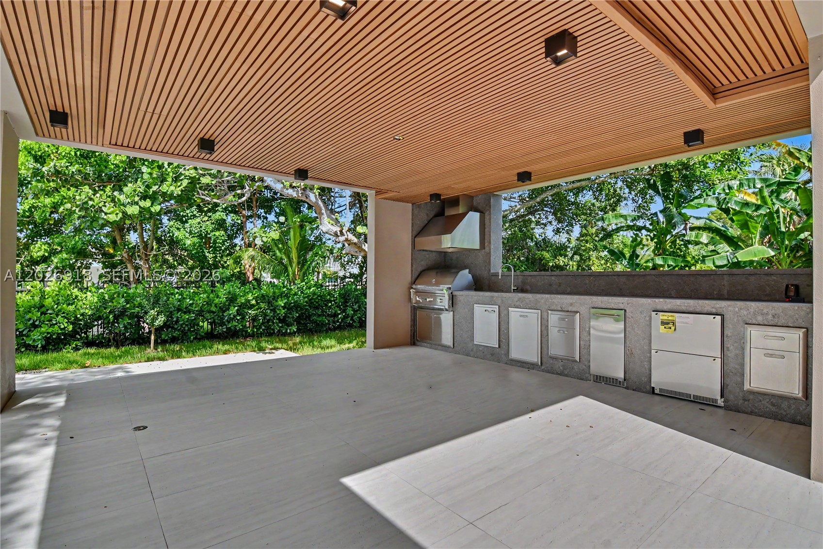 11920 SW 69th Ct, Pinecrest FL 33156
