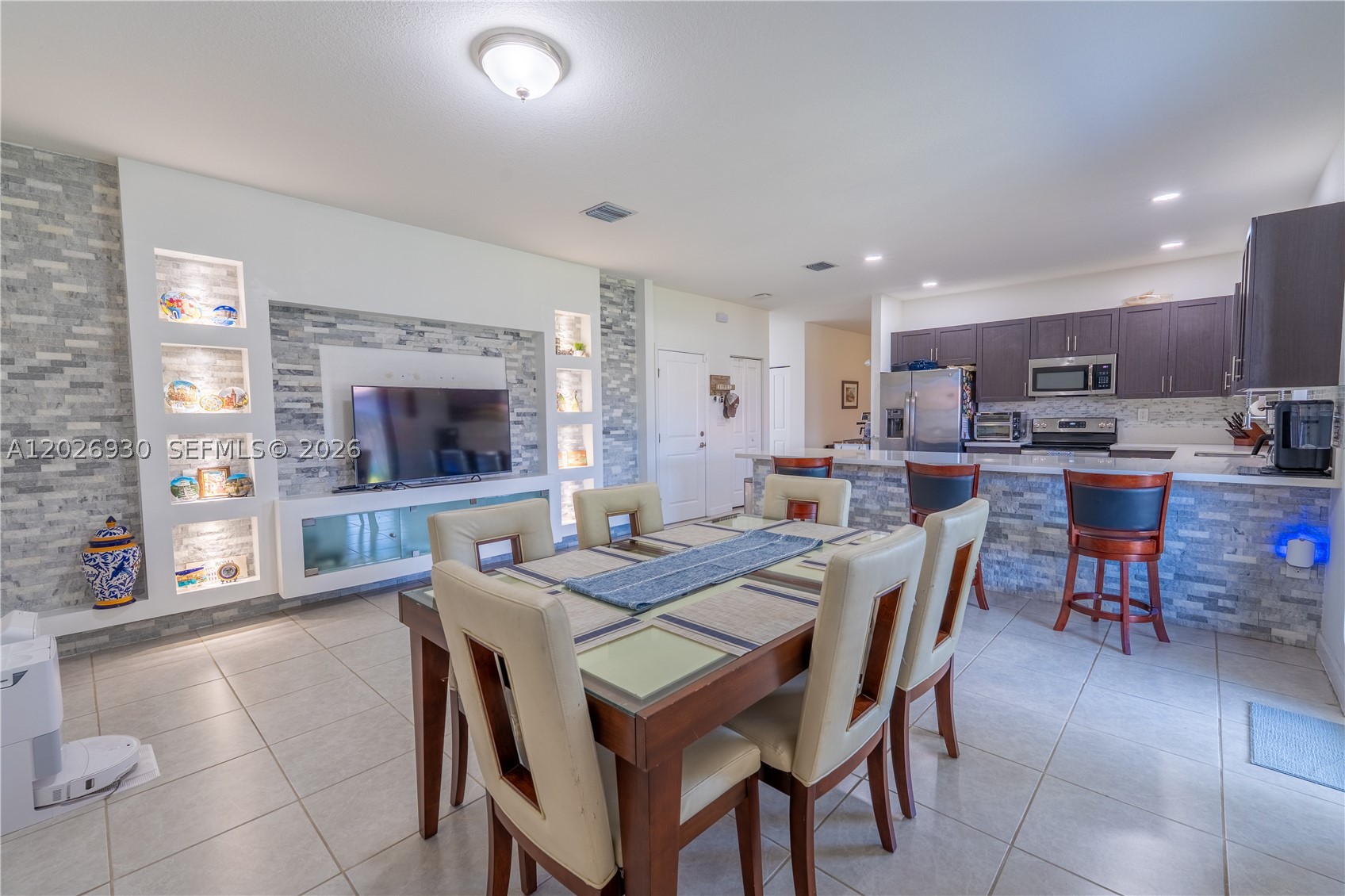 2588 SE 2nd St, Homestead FL 33033