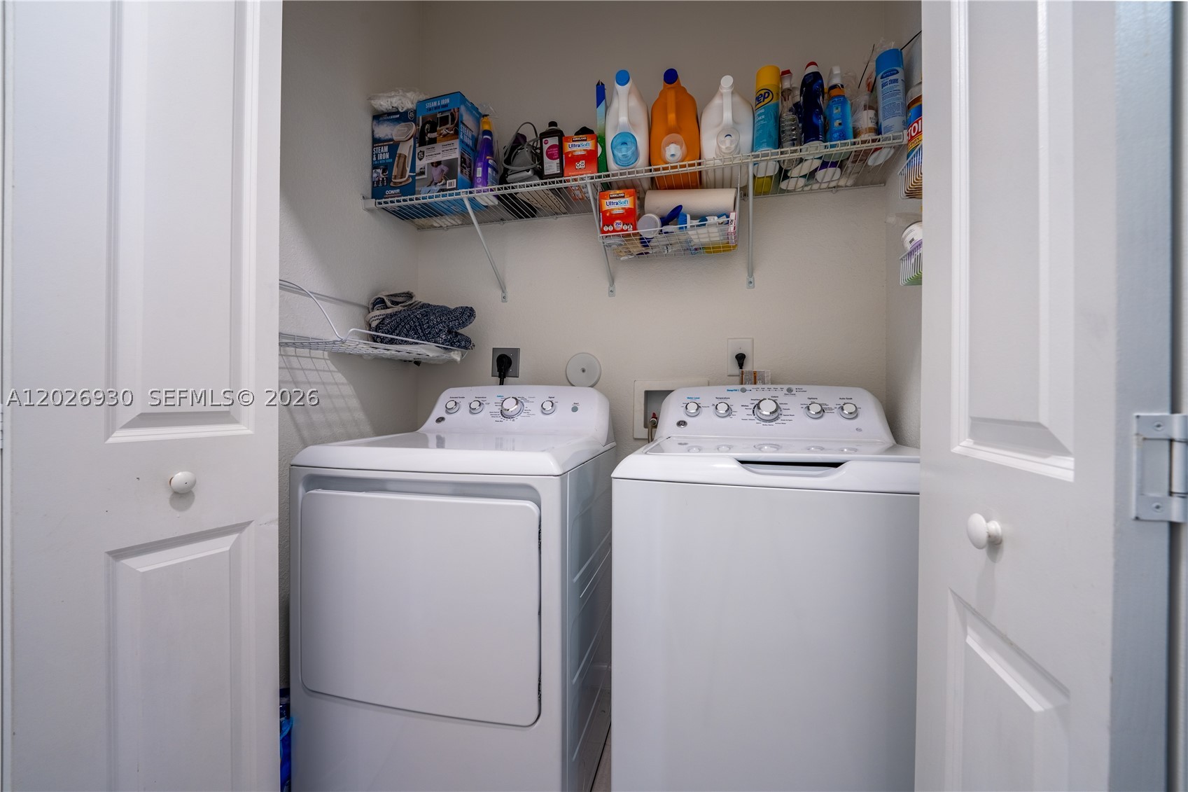 2588 SE 2nd St, Homestead FL 33033